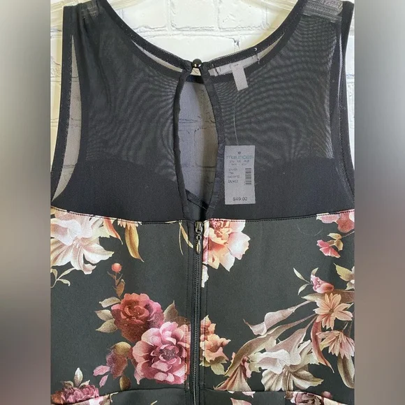 NWTO! Maurice dress! Size small! - Picture 8 of 9